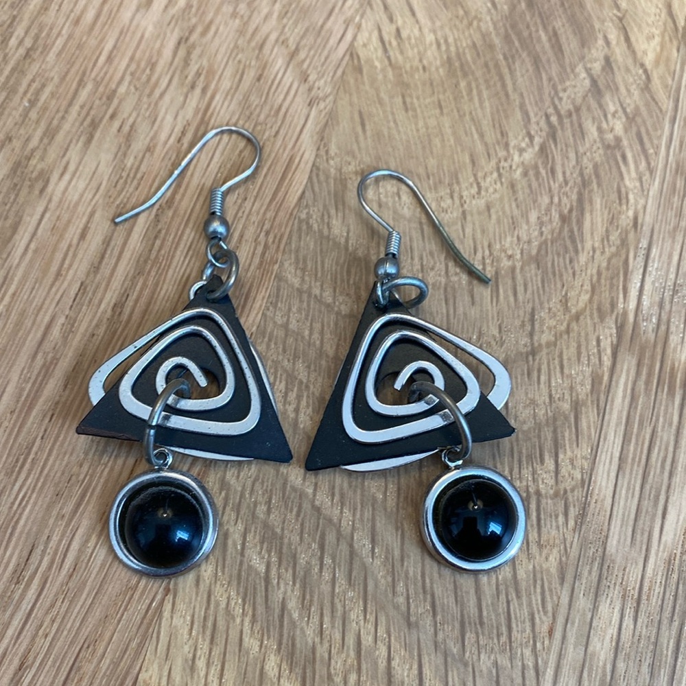 FUN silver-toned drop earrings. Black triangle, black circle. Dangly!